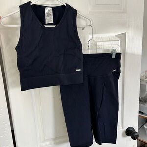 Lilias Navy Ribbed Knit Longline Sports Bra & Bike Shorts Size L